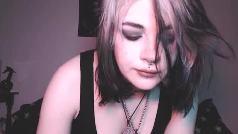 Molly Crow online show from February 2025 12:21:01 AM