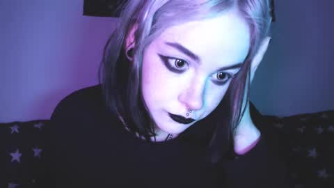 Molly Crow online show from March 2025 12:48:01 AM