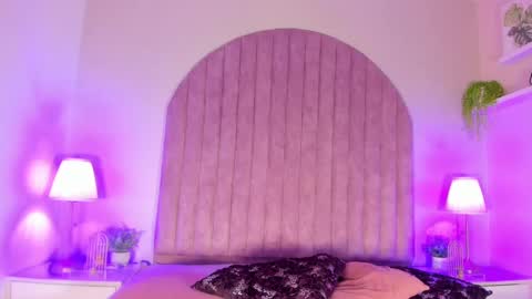 Molly Jackson online show from February 2025 12:12:01 PM