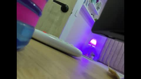 Molly Jackson online show from February 2025 12:54:01 PM