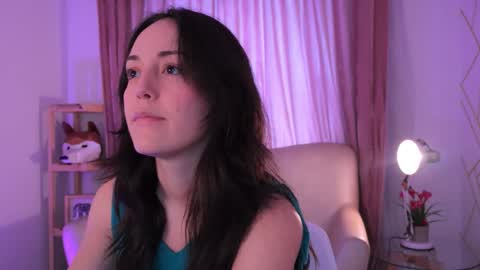   MOLLY   online show from November 2025 03:12:02 PM