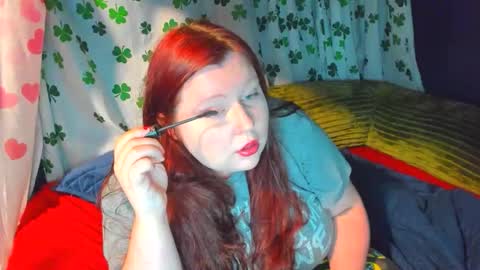Snapshot of molly_moons chatting on June 2026 11:27:02 PM molly_moons online show from June 2026 11:27:02 PM