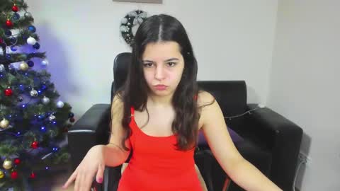 Snapshot of molly_owens chatting on January 2025 06:54:01 AM Molly Owens online show from January 2025 06:54:01 AM