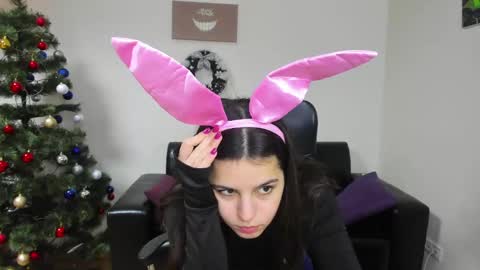 Snapshot of molly_owens chatting on January 2025 10:55:01 AM Molly Owens online show from January 2025 10:55:01 AM