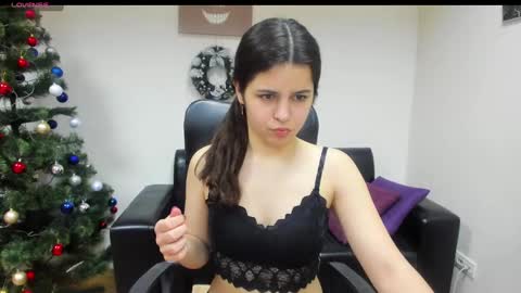 Snapshot of molly_owens chatting on January 2025 09:46:01 AM Molly Owens online show from January 2025 09:46:01 AM