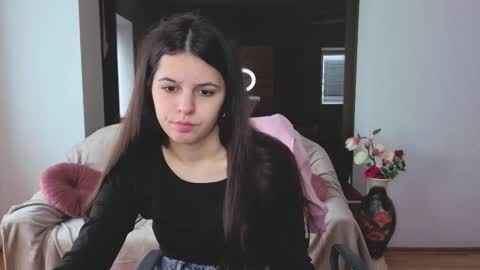Snapshot of molly_owens chatting on September 2025 08:07:01 AM Molly Owens online show from September 2025 08:07:01 AM