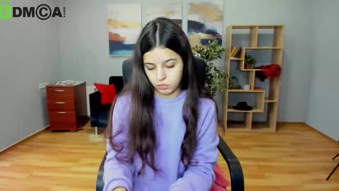 Snapshot of molly_owens chatting on October 2025 06:25:01 AM Molly Owens online show from October 2025 06:25:01 AM
