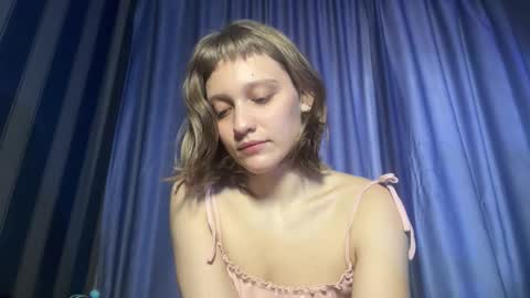 molly_poly online show from December 2025 09:47:02 AM