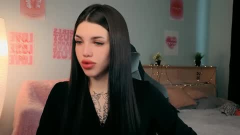 Molly online show from May 2026 04:39:01 AM
