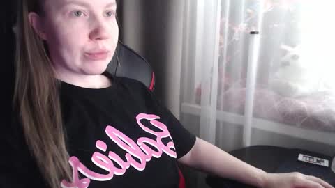 I have new photos come and see with love Molly online show from February 2026 08:12:01 AM