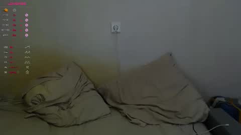 Snapshot of molly_smolly_ chatting on December 2025 05:29:01 PM lo online show from December 2025 05:29:01 PM