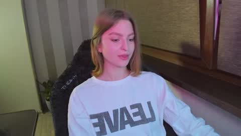 Taisha online show from November 2025 05:01:02 PM