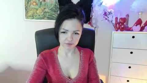 Snapshot of mollymoon40 chatting on February 2026 02:57:01 PM Molly online show from February 2026 02:57:01 PM