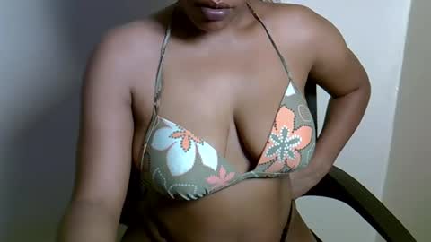 mollyn online show from March 2026 07:42:01 AM