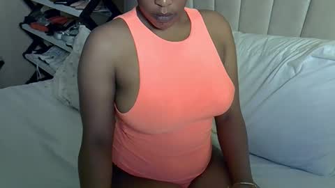 Snapshot of mollynebony chatting on May 2026 05:52:01 PM mollyn online show from May 2026 05:52:01 PM