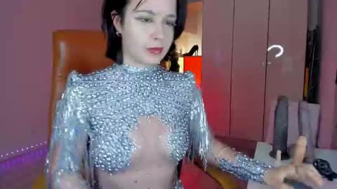Snapshot of mollyposh chatting on June 2026 06:39:02 PM Molly online show from June 2026 06:39:02 PM