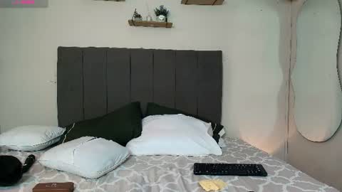 Snapshot of moly_juicy chatting on July 2026 12:52:01 PM moly_juicy online show from July 2026 12:52:01 PM