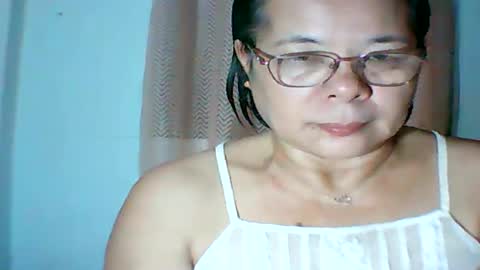 mombastic55 online show from May 2026 01:17:02 PM