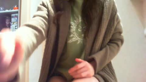 Snapshot of momentbeforedown chatting on December 2024 03:43:01 AM Hailey online show from December 2024 03:43:01 AM