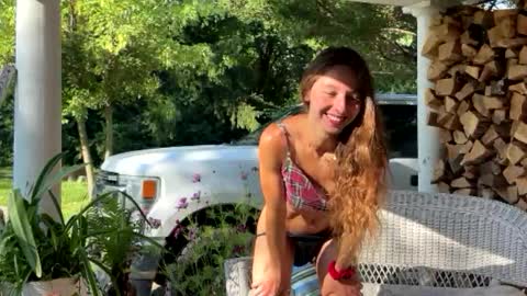 Mia  online show from July 2026 12:55:01 PM