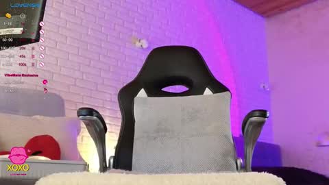 mommy_goddess online show from November 2025 08:04:01 AM