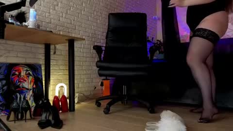 Snapshot of mommy_goddess chatting on March 2026 02:09:01 PM mommy_goddess online show from March 2026 02:09:01 PM