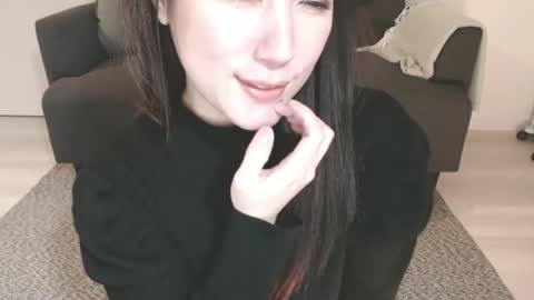 Momo online show from March 2025 05:43:02 AM