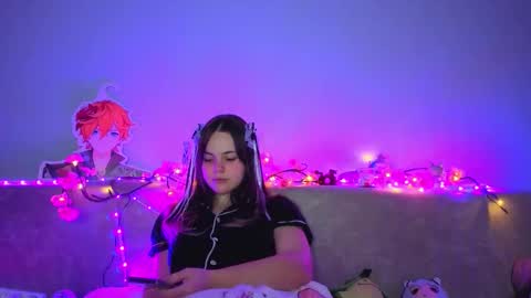 Snapshot of momomochi_ chatting on January 2026 07:11:01 PM Momo online show from January 2026 07:11:01 PM