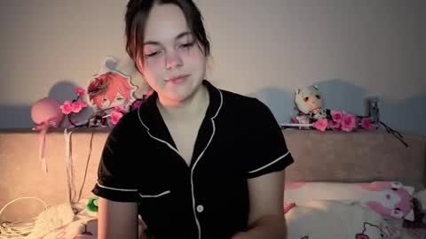 Snapshot of momomochi_ chatting on March 2026 03:58:01 PM Momo online show from March 2026 03:58:01 PM