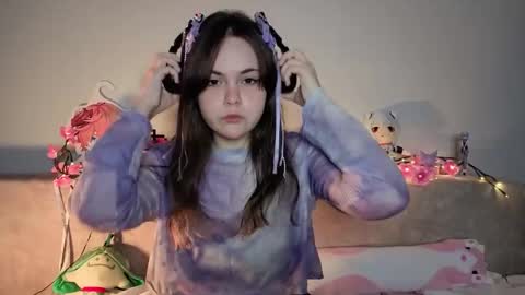 Momo online show from March 2026 06:37:02 PM