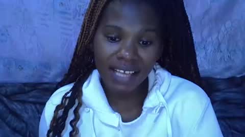 momsdoll online show from January 2026 07:00:01 AM