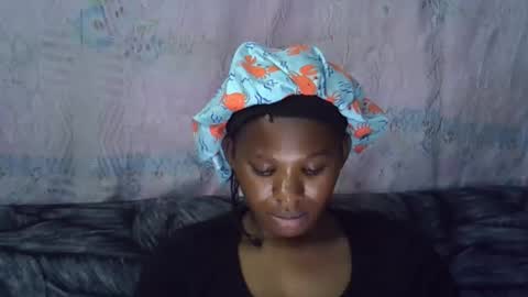 momsdoll online show from February 2026 12:02:01 PM