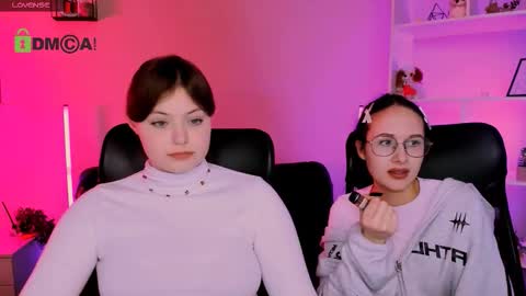 Mona  online show from December 2025 08:02:02 PM