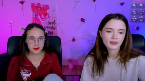 Mona  online show from May 2026 07:22:02 PM