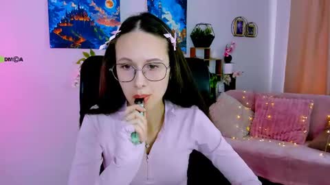 Snapshot of mona_cloud chatting on July 2026 08:42:02 AM Mona online show from July 2026 08:42:02 AM