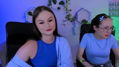 Snapshot of mona_cloud chatting on July 2026 08:51:01 AM Mona online show from July 2026 08:51:01 AM