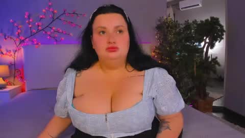 Snapshot of monasteel chatting on May 2026 12:12:01 PM Monica online show from May 2026 12:12:01 PM