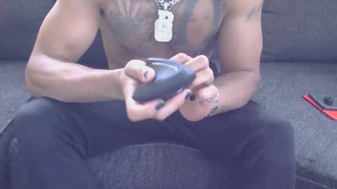 Snapshot of moneymanboy chatting on March 2026 04:58:02 PM 11nchmonster online show from March 2026 04:58:02 PM