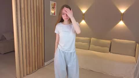 my name is Nika online show from November 2025 04:18:01 PM