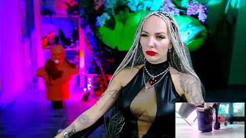 Monika online show from December 2025 10:44:02 AM