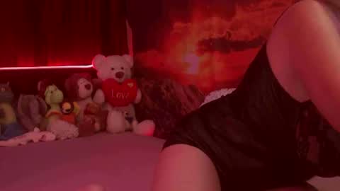 Monika    online show from September 2025 01:17:02 AM