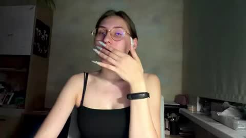 Snapshot of monikakotts chatting on July 2026 07:27:01 PM Mia online show from July 2026 07:27:01 PM