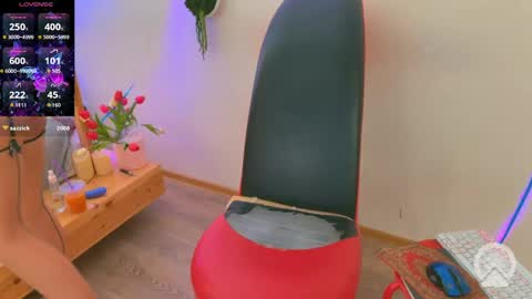 Snapshot of monikate_ chatting on April 2026 09:40:01 AM Himy name Kateim pvt model with hairy pussy online show from April 2026 09:40:01 AM
