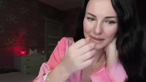 Snapshot of monparis_dream chatting on July 2026 03:25:01 PM monparis_dream online show from July 2026 03:25:01 PM