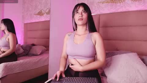 Adriana online show from February 2026 01:40:01 PM