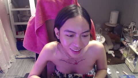 ELYSE A SIMPLE GIRL online show from January 2026 12:40:01 PM