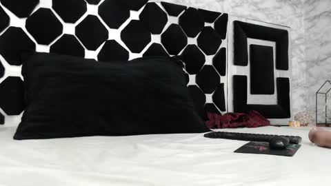 Linda Darling online show from February 2025 01:32:01 AM