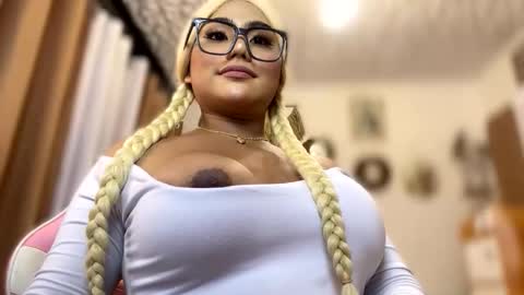 Ruthie online show from November 2025 11:07:02 PM