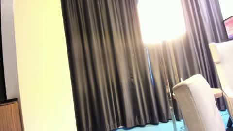 Snapshot of montanairen chatting on January 2025 05:48:01 AM montanairen online show from January 2025 05:48:01 AM