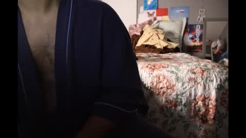 Snapshot of monteiln313 chatting on November 2025 04:18:02 AM Esposa 1 online show from November 2025 04:18:02 AM